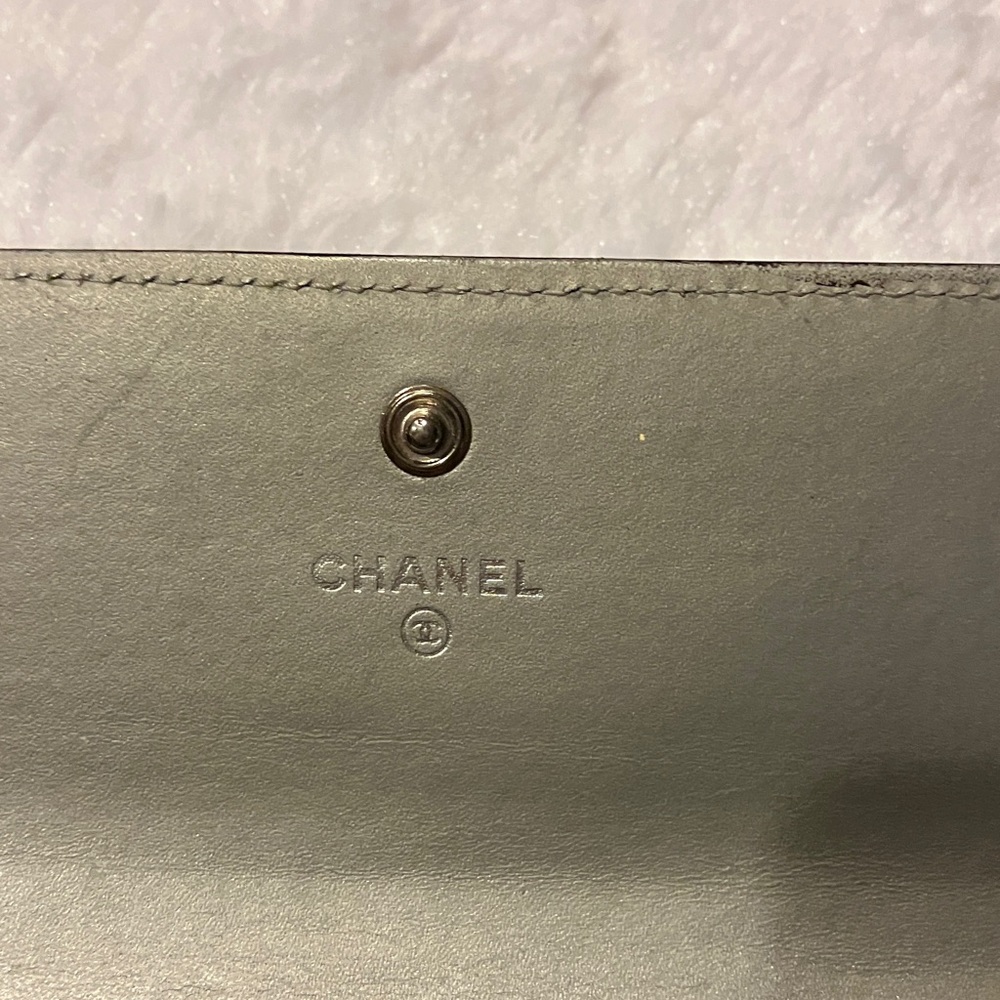 CHANEL Le Boy Brown Leather Wallet - Picture 7 of 8